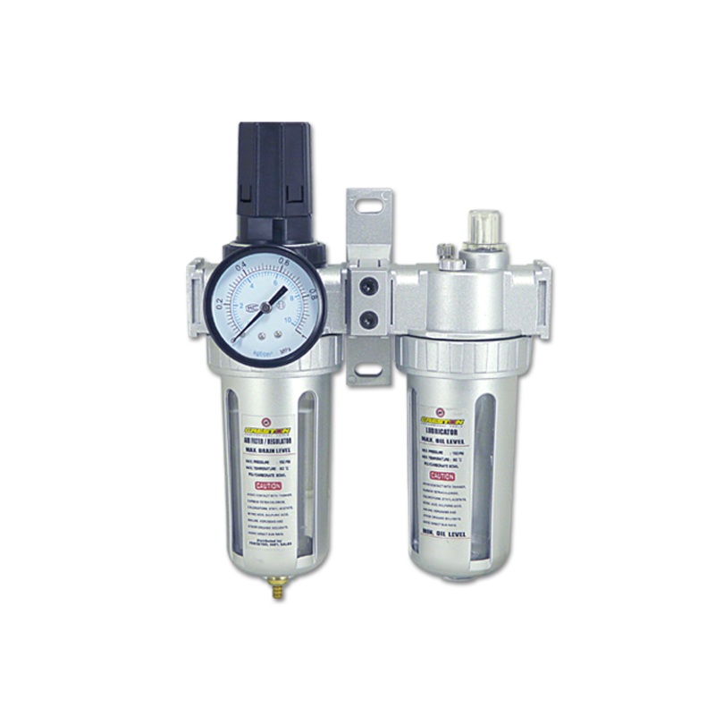 Air filter with lubricator
