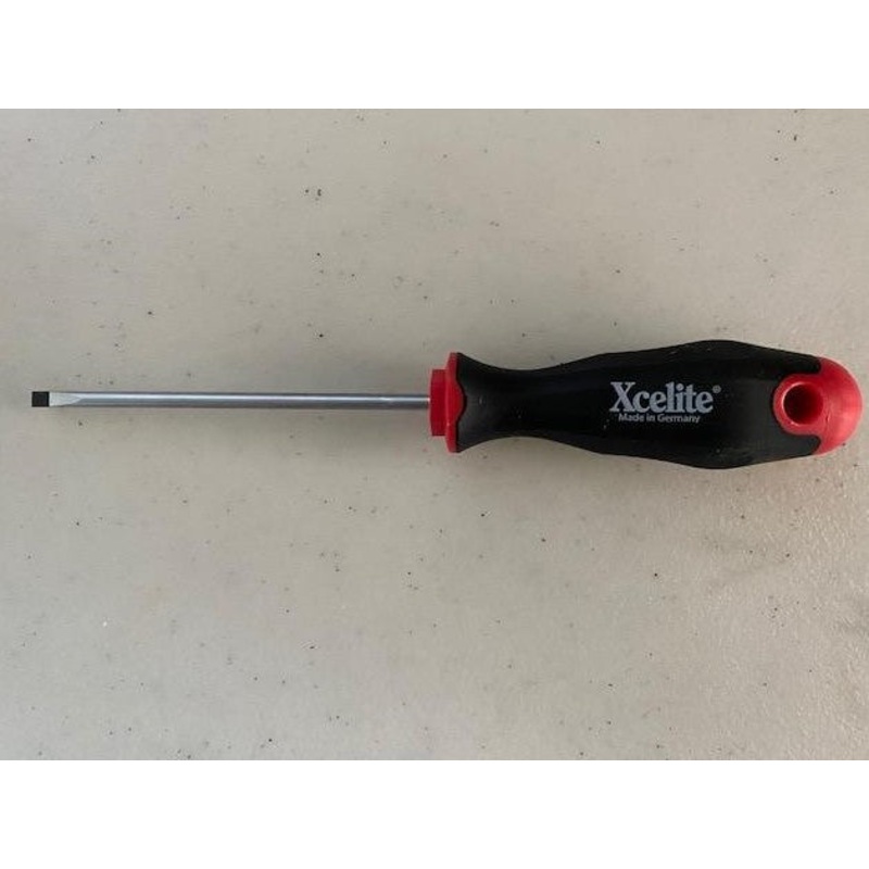 Xcelite XPS5324 Ergonomic 5/32"" x 4" Magnetic Tip Slotted Screwdriver Germany